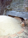 20111029 BREAD OVEN DOME SAND-CLAY 02