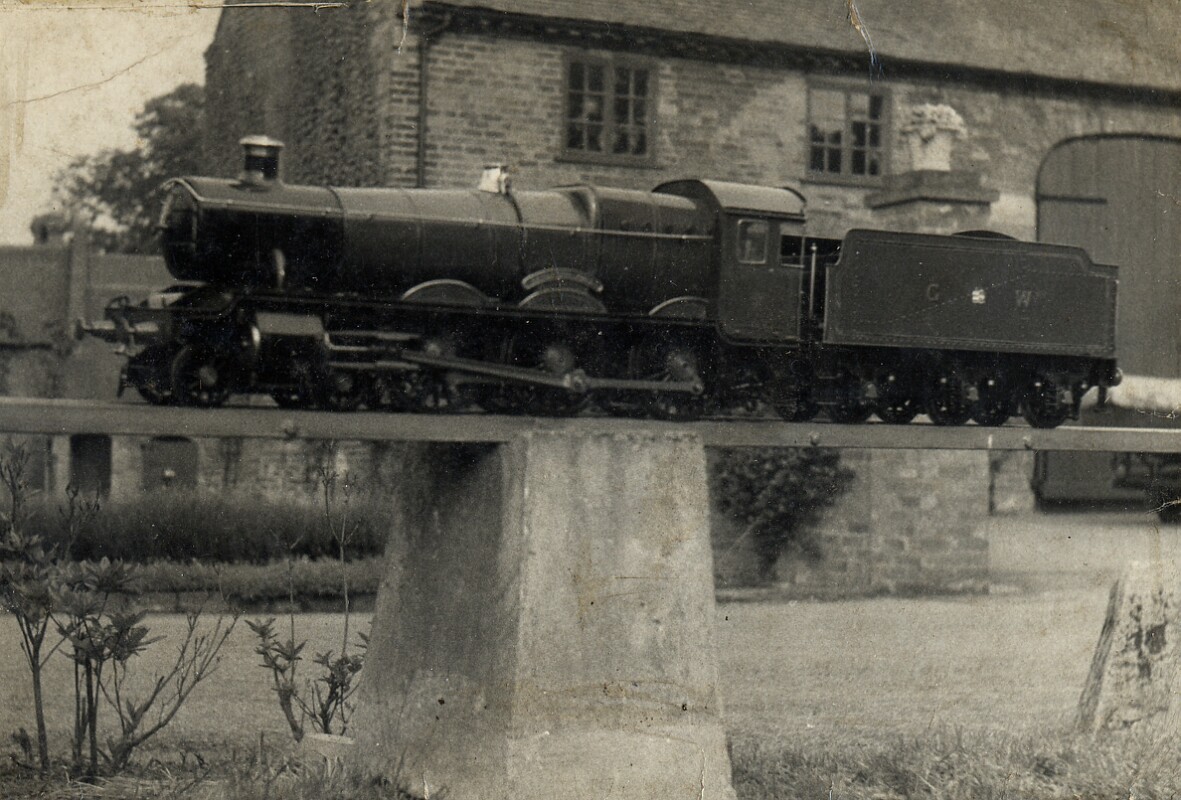 19500000s G S LONG GWR Unknown loco at unknown location