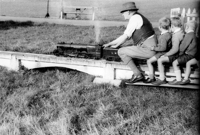 19550000c GUY S LONG Duchess of Buccleugh Dorset1